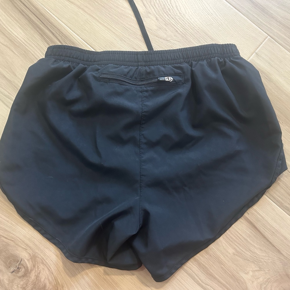 Nike Dri-FIT Black Shorts - Picture 2 of 4